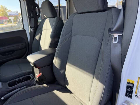 2025 Jeep Gladiator NightHawk