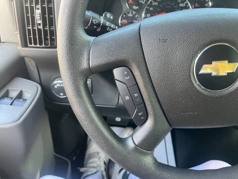 2017 Chevrolet Express 2500