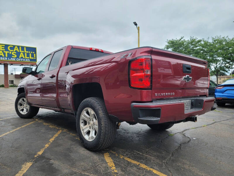 Image of 2018 Chevrolet Silverado 1500 LT Z71