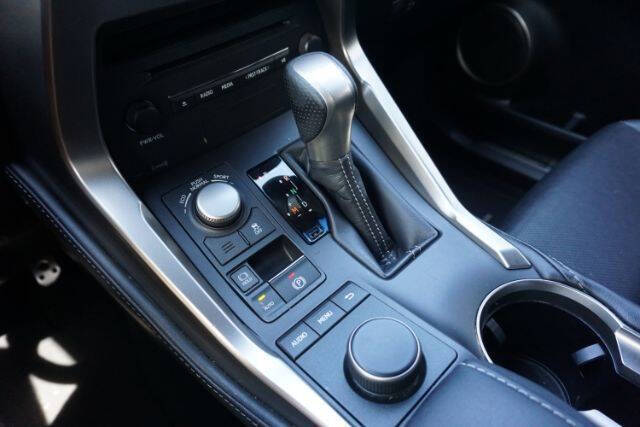 2017 Lexus NX 200t