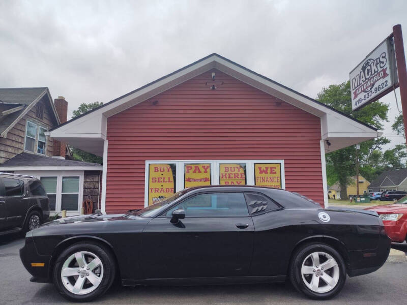 2011 Dodge Challenger SE