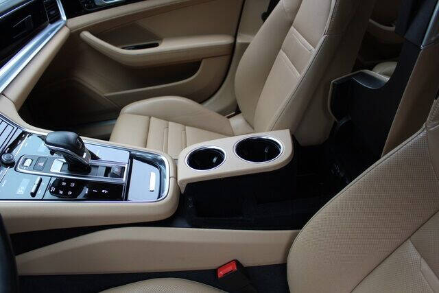 2018 Porsche Panamera