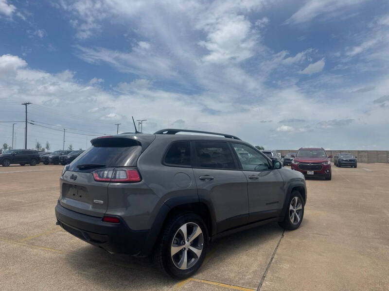 2020 Jeep Cherokee Latitude