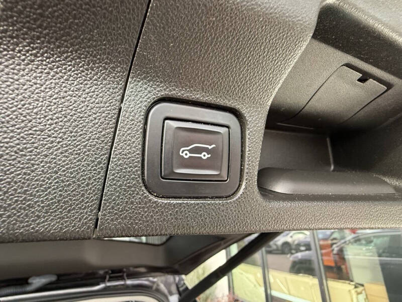 2017 GMC Acadia SLT-2