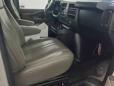 2017 Chevrolet Express 3500