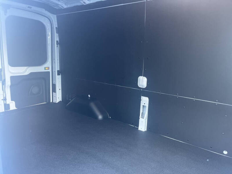 2025 Ford Transit 250