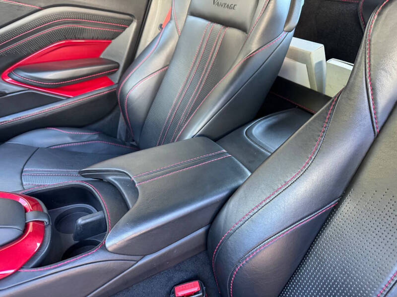 2019 Aston Martin Vantage