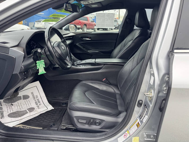 2019 Toyota Avalon XLE