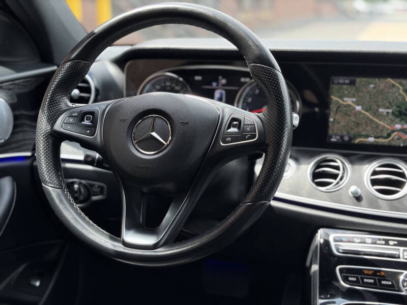 2017 Mercedes-Benz E-Class E 300 4MATIC