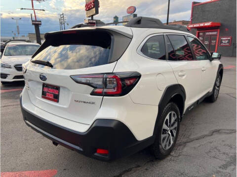2023 Subaru Outback Premium