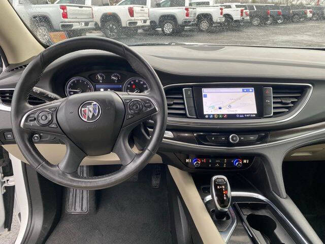 2021 Buick Enclave Essence