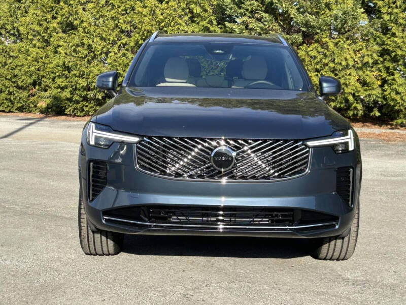 2026 Volvo XC90 B6 Core