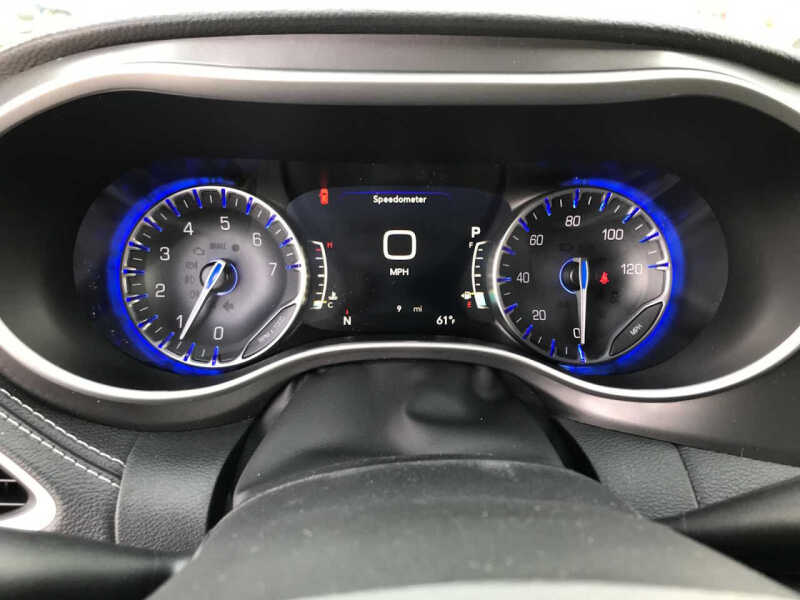 2026 Chrysler Pacifica Select