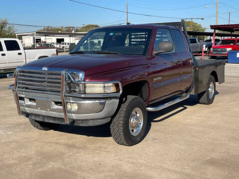 2001 Dodge Ram 2500 for sale at BENTON MOTORPLEX in Cleburne TX