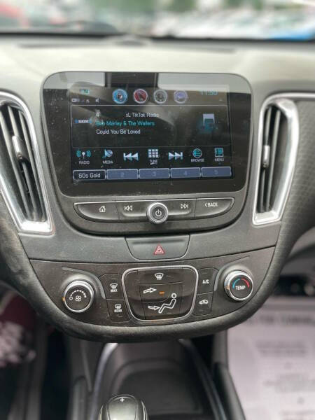 2017 Chevrolet Malibu LT