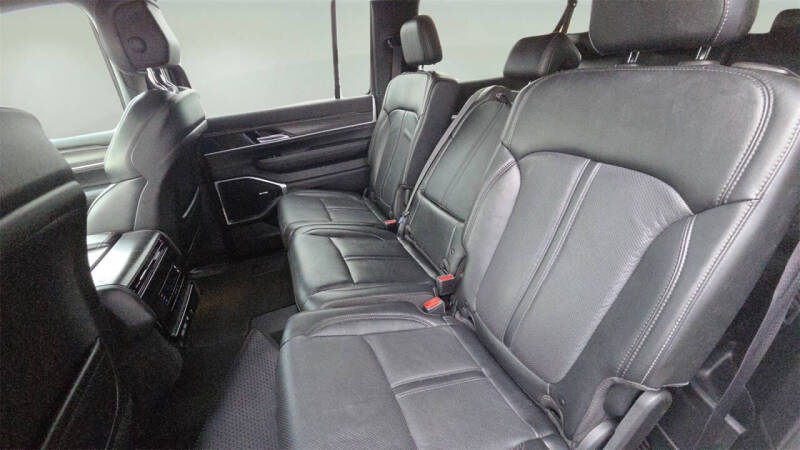 2023 Jeep Wagoneer L Series II