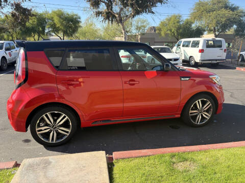 2019 Kia Soul +