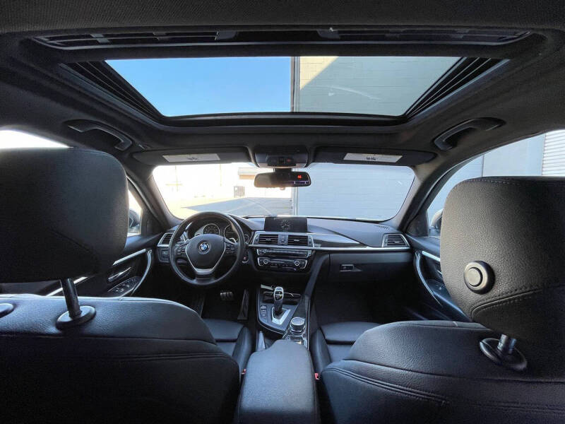 2017 BMW 3 Series 330i