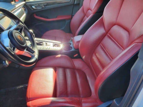 2017 Porsche Macan S