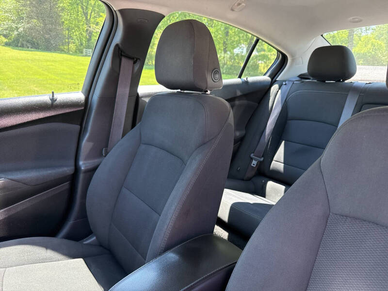 2017 Chevrolet Cruze LT Auto