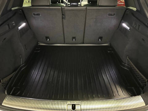 2020 Audi SQ5 3.0T quattro Premium Plus