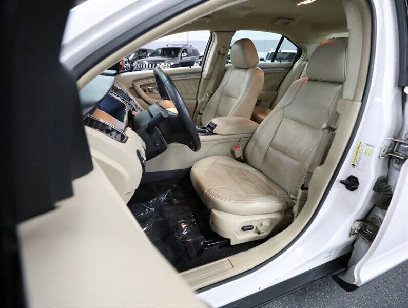 2015 Ford Taurus SEL