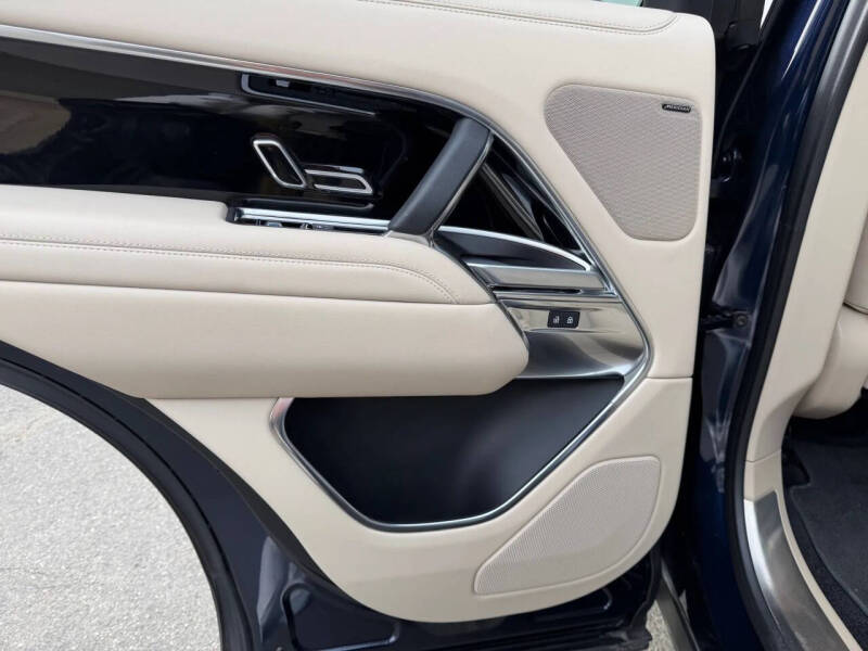 2023 Land Rover Range Rover P400 SE