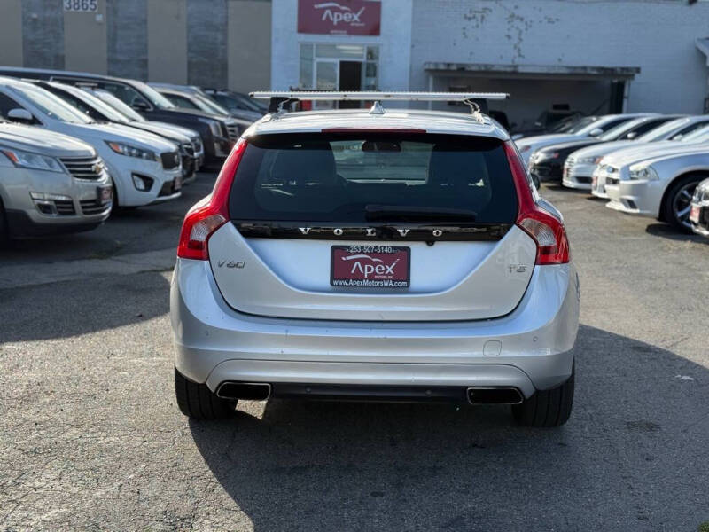 2015 Volvo V60 T5 Drive-E Platinum