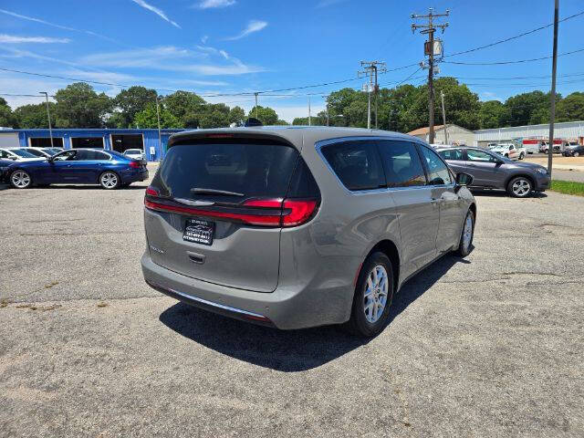 2023 Chrysler Pacifica Touring L
