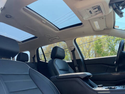 2021 GMC Acadia Denali