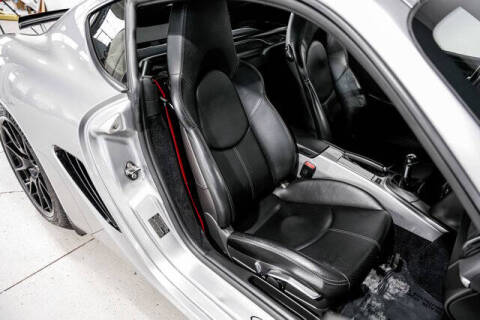 2012 Porsche Cayman R