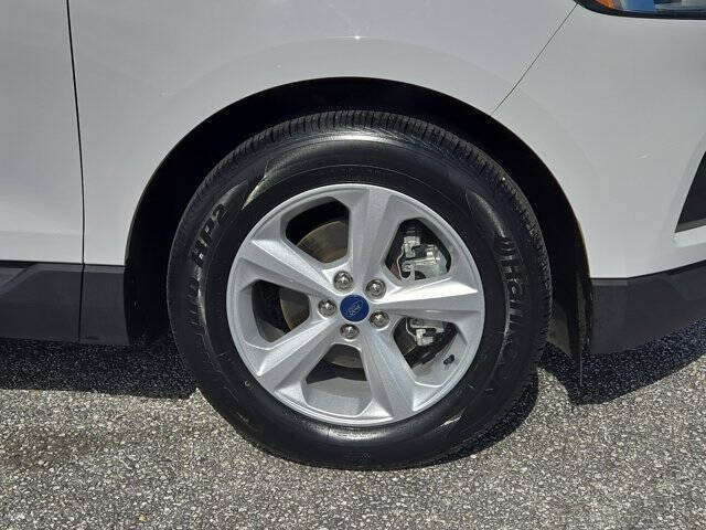 2020 Ford Edge SE