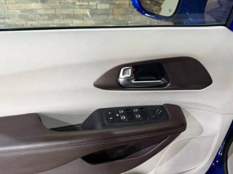 2019 Chrysler Pacifica Touring L Plus