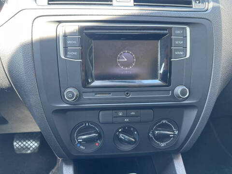 2016 Volkswagen Jetta