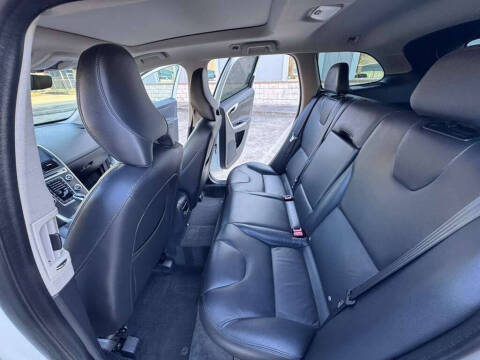 2015 Volvo XC60 T5 Drive-E Premier