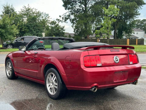 2005 Ford Mustang GT Premium