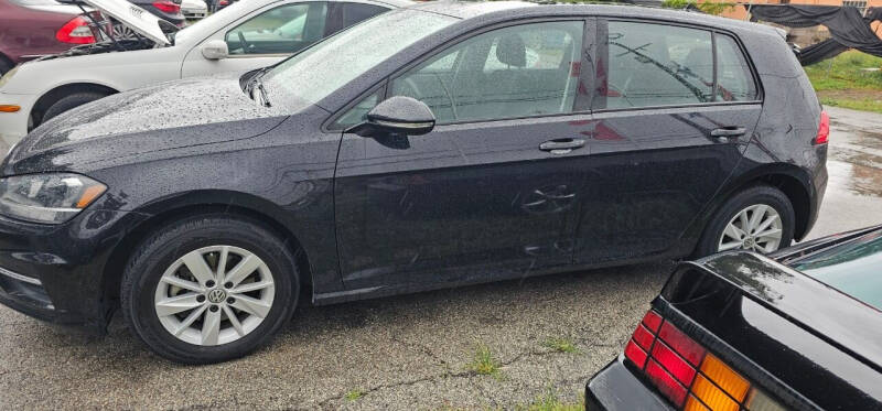 2018 Volkswagen Golf TSI S