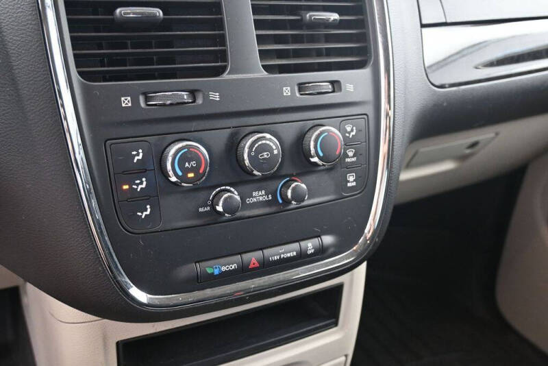 2016 Dodge Grand Caravan SE