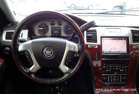 2012 Cadillac Escalade Luxury