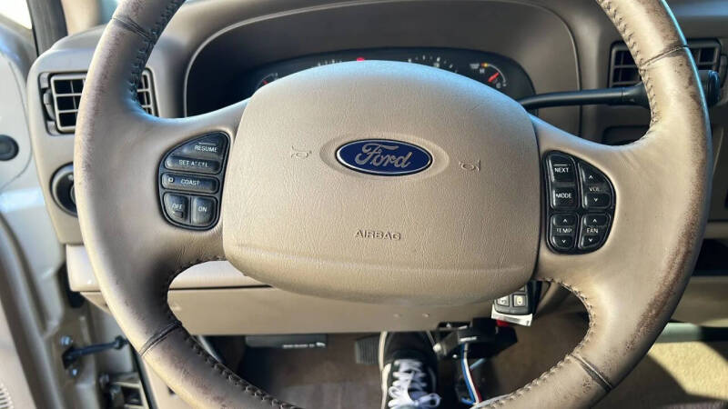 2004 Ford Excursion Limited