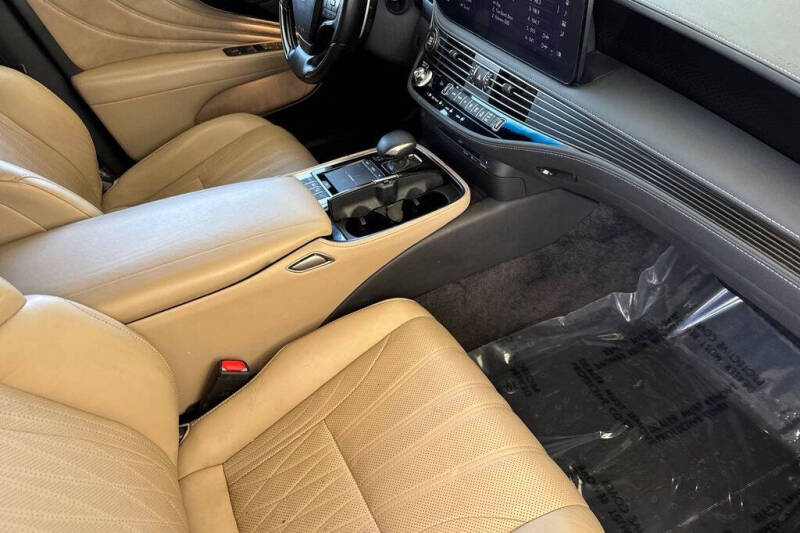 2022 Lexus LS 500