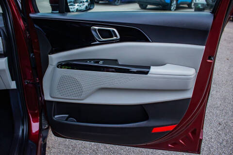 2023 Kia Carnival EX