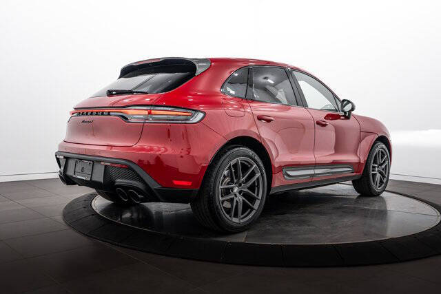2026 Porsche Macan T