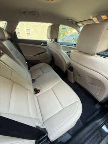 2017 Hyundai Tucson SE Plus