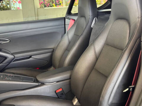 2019 Porsche 718 Cayman