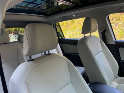 2018 Volkswagen Tiguan 2.0T SEL 4Motion