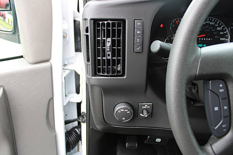 2025 GMC Savana 2500