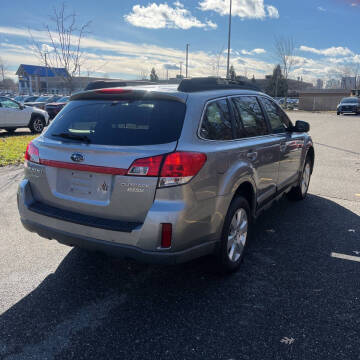 2010 Subaru Outback 2.5i Premium