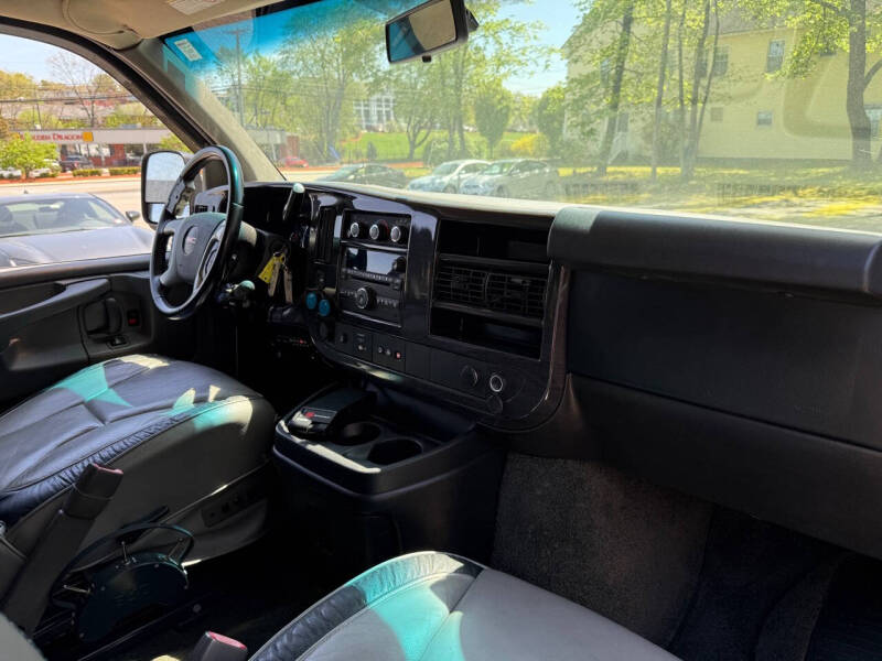 2013 GMC Savana 2500