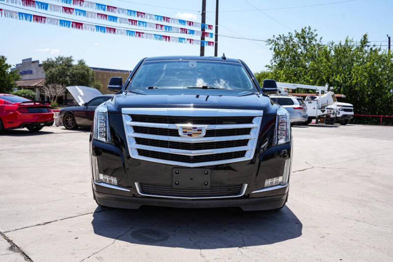 2016 Cadillac Escalade Standard